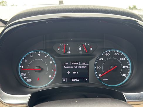 Used 2023 Chevrolet Traverse LS image 36