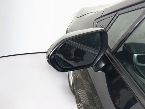 Used 2025 Toyota Corolla LE FWD image 16