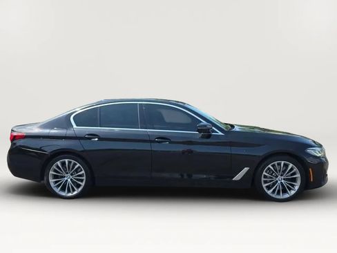 Used 2021 BMW 530i w/ Premium Package RWD image 9