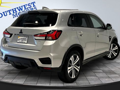 Used 2025 Mitsubishi Outlander Sport AWD image 7