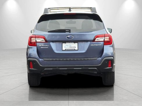 Used 2018 Subaru Outback 2.5i Limited image 7