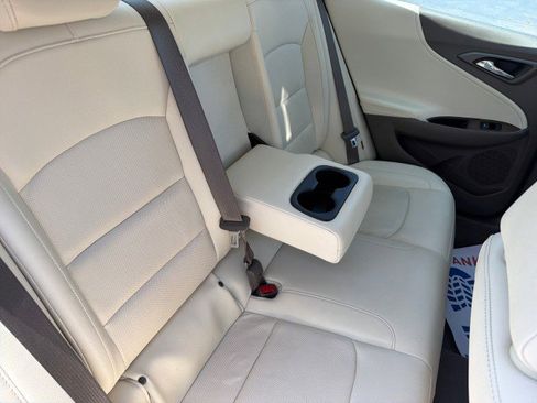 Used 2024 Chevrolet Malibu LT FWD image 25