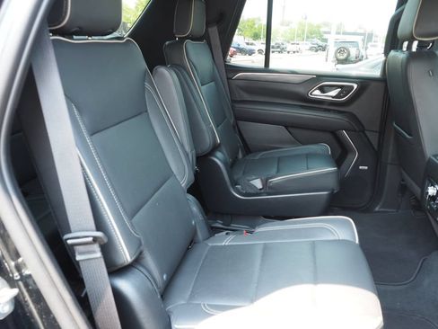 Used 2023 GMC Yukon SLT w/ SLT Premium Package AWD/4WD image 20