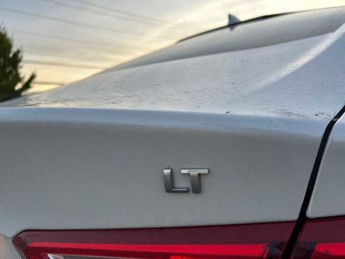 Used 2016 Chevrolet Malibu LT image 31