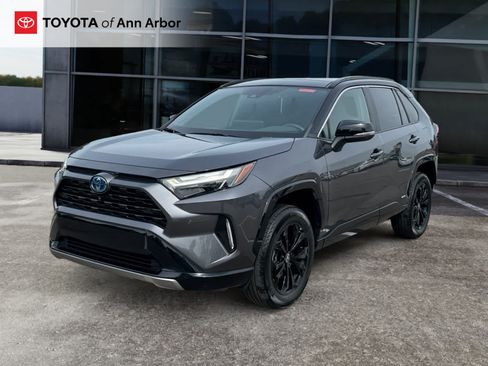 Used 2023 Toyota RAV4 XSE AWD/4WD image 9