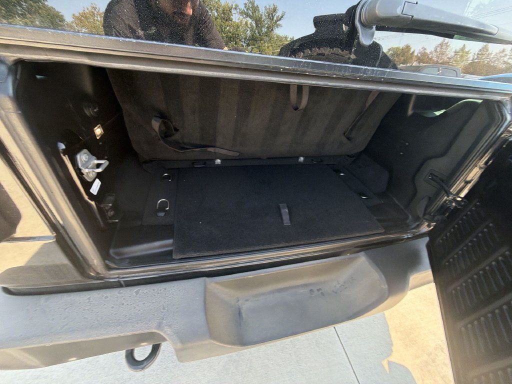 Used 2022 Jeep Wrangler Sport AWD/4WD image 16