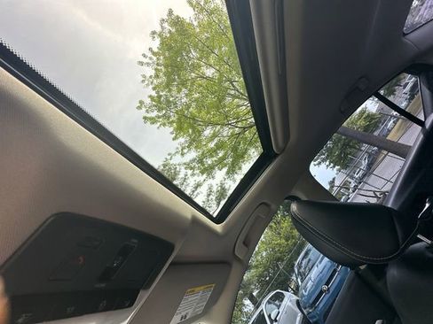 Used 2022 Nissan Altima 2.5 SL FWD image 28