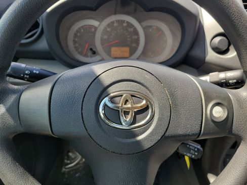 Used 2011 Toyota RAV4 2WD w/ Base L4 Extra Value Pkg image 23