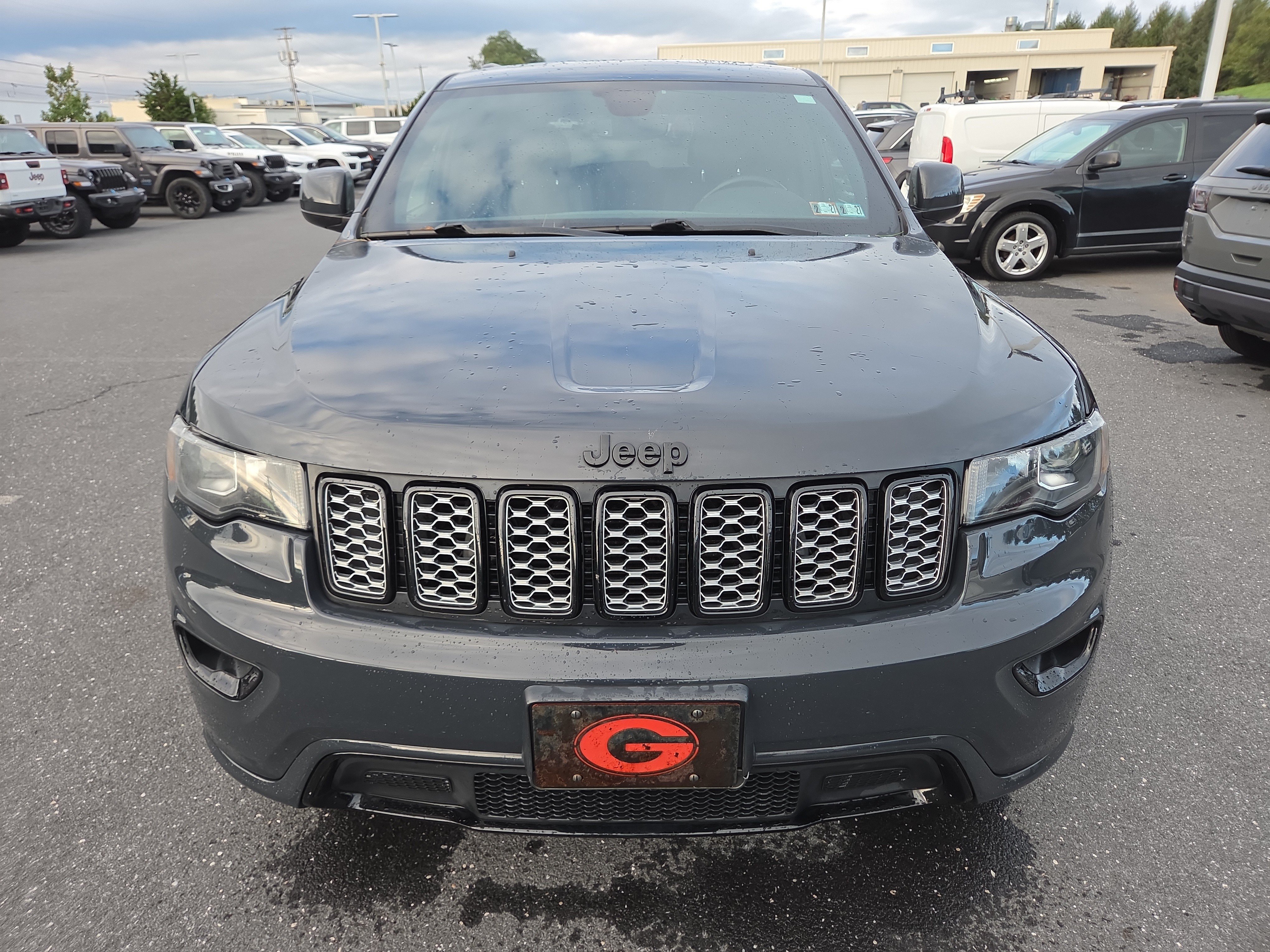 Used 2018 Jeep Grand Cherokee Altitude AWD/4WD image 18