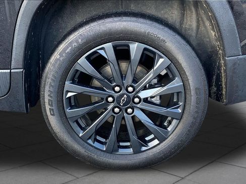 Used 2023 Chevrolet Traverse RS AWD/4WD image 11