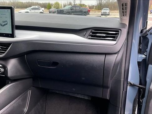 Used 2025 Ford Escape Platinum AWD/4WD image 26