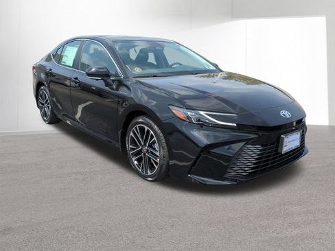 New 2026 Toyota Camry XLE FWD image 3