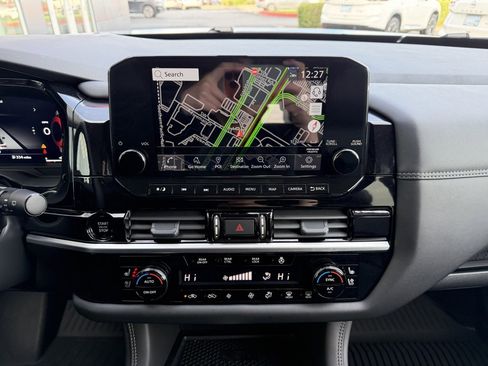 Used 2025 Nissan Pathfinder Platinum w/ Cargo Package image 21