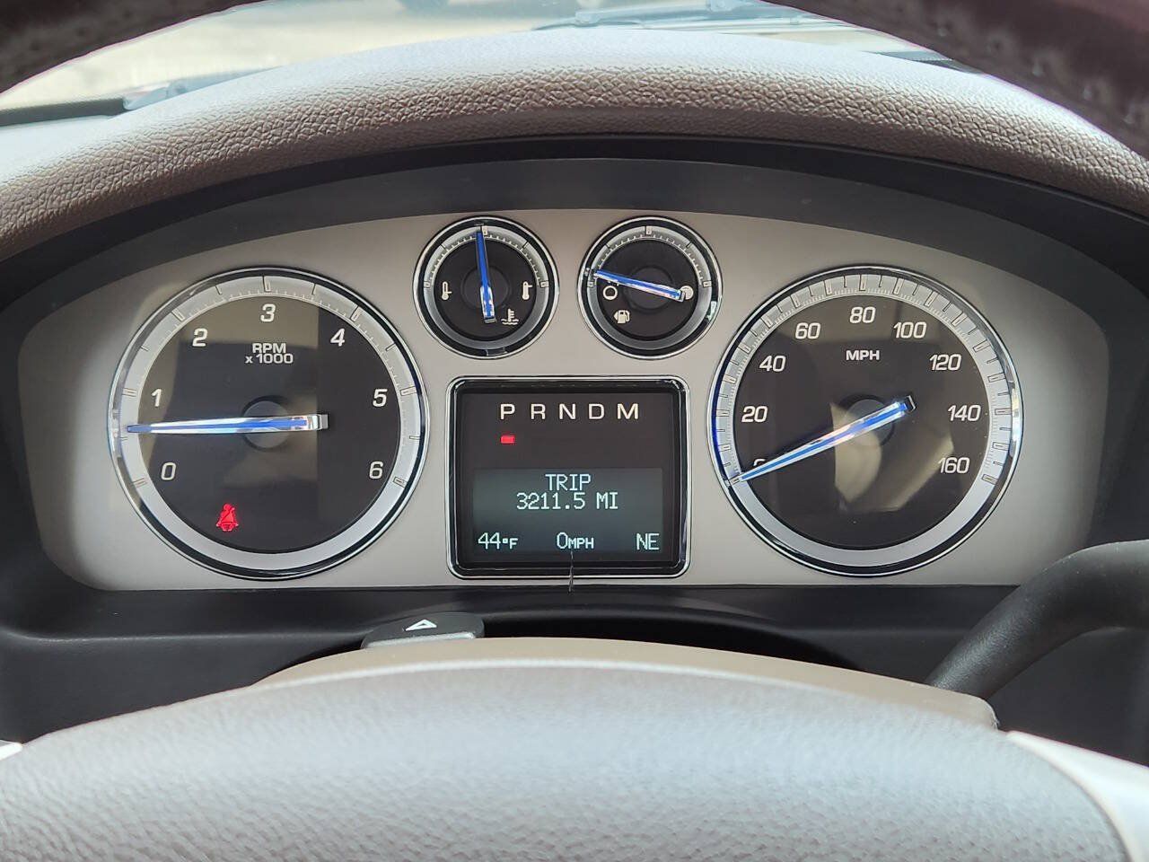 Used 2013 Cadillac Escalade Premium AWD/4WD image 19