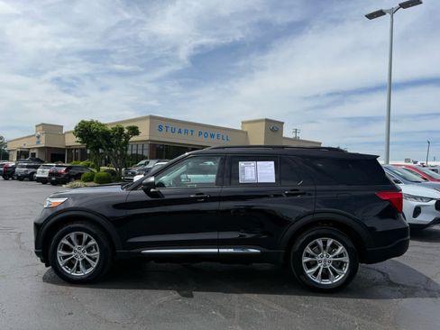 Used 2021 Ford Explorer XLT w/ Equipment Group 202A AWD/4WD image 27