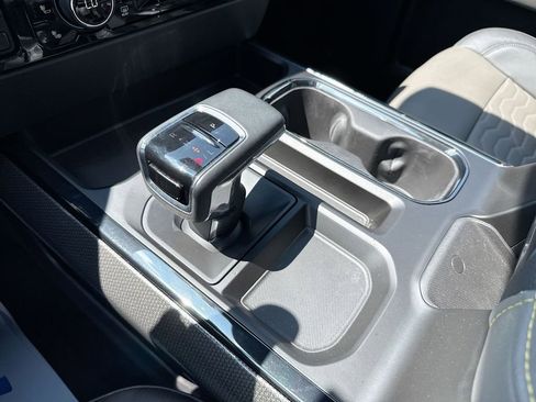 Used 2024 Chevrolet Silverado 1500 ZR2 w/ Technology Package image 20