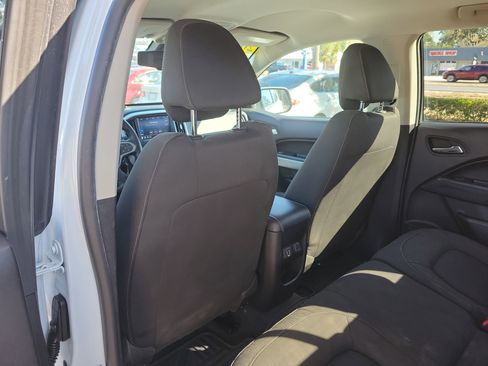 Used 2021 Chevrolet Colorado LT w/ Safety Package image 16