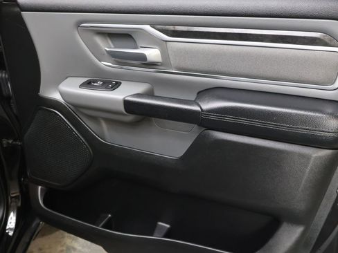 Used 2019 RAM 1500 Big Horn RWD image 11