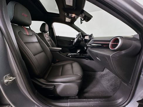 Used 2024 Chevrolet Trax RS w/ Sunroof Package image 30