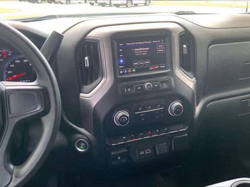 Used 2023 Chevrolet Silverado 1500 W/T w/ Trailering Package image 7