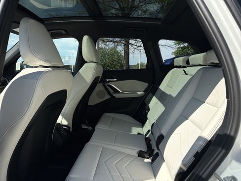 New 2026 BMW X1 xDrive28i AWD/4WD image 11