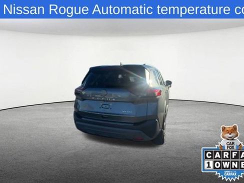 Used 2023 Nissan Rogue SV w/ SV Premium Package image 9