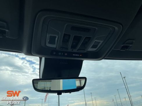 New 2025 GMC Sierra 2500 Denali w/ Denali Reserve Package image 34