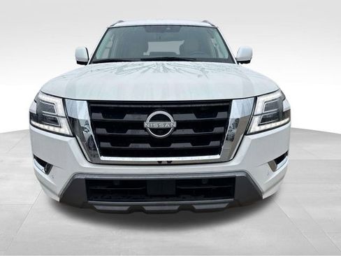 Used 2024 Nissan Armada SL w/ Captain's Chairs Package image 2