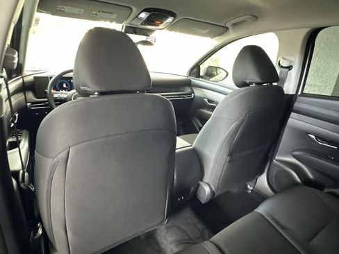Used 2026 Hyundai Tucson SE FWD image 23