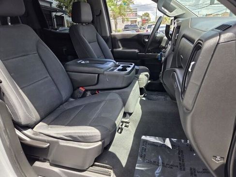 Used 2019 Chevrolet Silverado 1500 Custom w/ Custom Value Package image 21