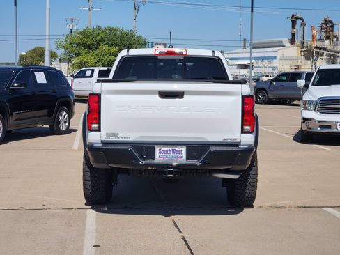 Used 2026 Chevrolet Colorado ZR2 AWD/4WD image 8