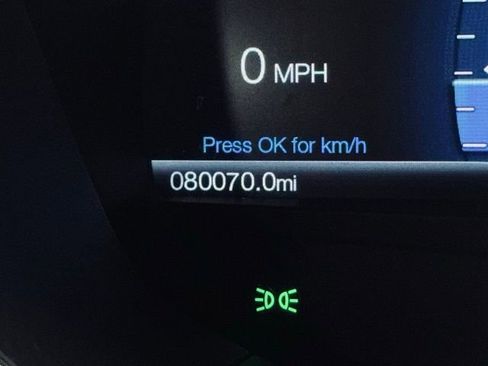 Used 2017 Ford Fusion SE w/ Fusion SE Technology Package image 27