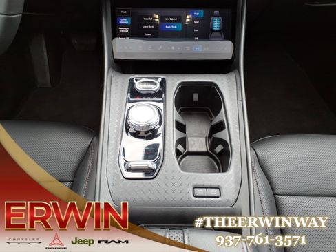 Used 2024 Jeep Wagoneer Launch Edition image 22