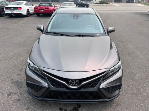 Used 2024 Toyota Camry SE FWD image 2