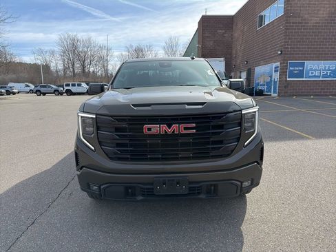 Used 2023 GMC Sierra 1500 Elevation image 3
