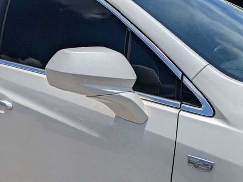 Used 2017 Cadillac XT5 FWD image 11