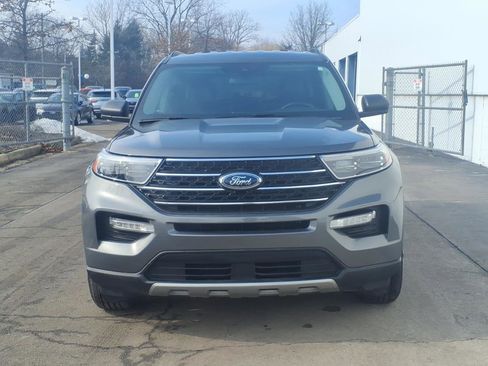 Certified 2022 Ford Explorer XLT w/ Equipment Group 202A image 2