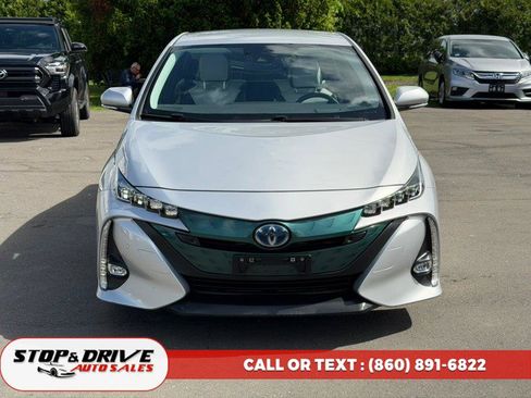 Used 2018 Toyota Prius Prime Advanced FWD image 7