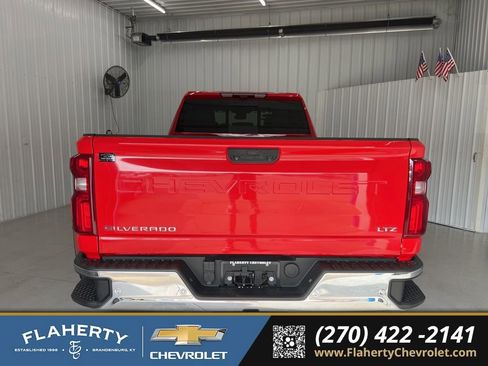 Used 2024 Chevrolet Silverado 3500 LTZ w/ LTZ Plus Package AWD/4WD image 4