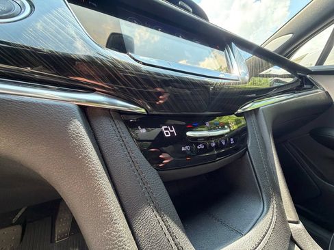 Used 2021 Cadillac XT6 Premium Luxury AWD/4WD image 23