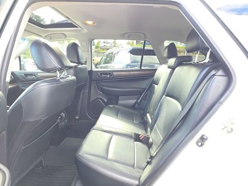 Used 2017 Subaru Outback 3.6R Limited image 25