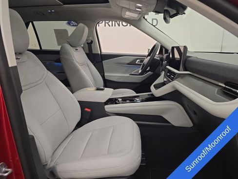 New 2026 Ford Explorer Platinum w/ LUX Leather Package AWD/4WD image 10