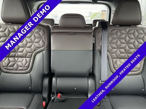 New 2025 Nissan Armada Platinum w/ Convenience Package image 19