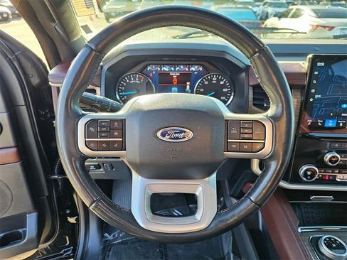Used 2023 Ford Expedition Max Limited image 12