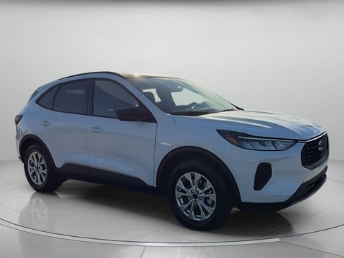 New 2026 Ford Escape Active FWD image 2