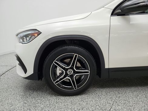 Used 2022 Mercedes-Benz GLA 250 4MATIC image 21