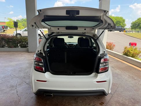 Used 2017 Chevrolet Sonic LT FWD image 21