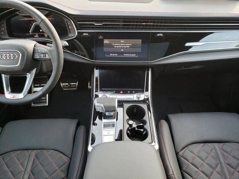 New 2026 Audi SQ8 Prestige image 9