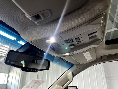 Used 2018 GMC Yukon Denali w/ Denali Ultimate Package image 22