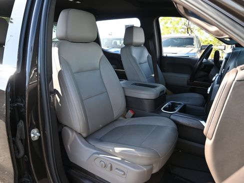 Used 2022 GMC Sierra 1500 SLT AWD/4WD image 25